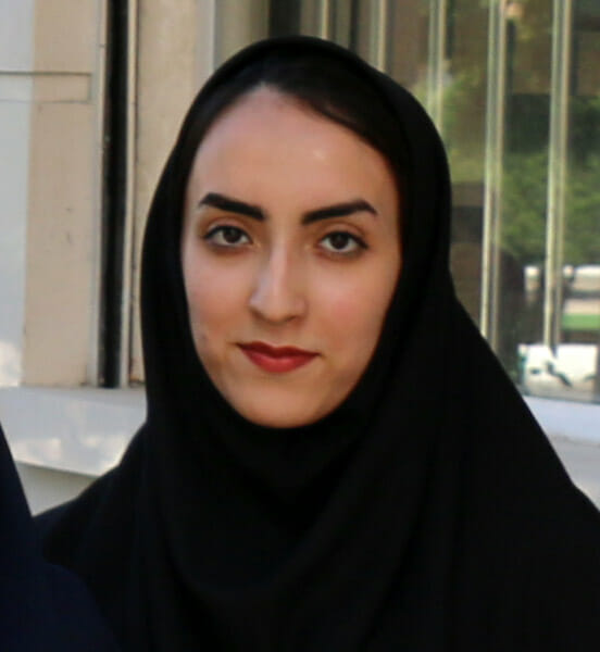 نادی یزدی