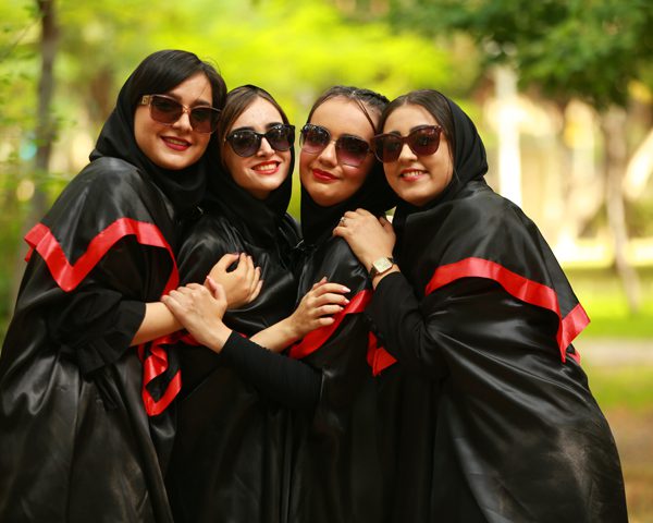جشن فارغ التحصیلی دانشجویان