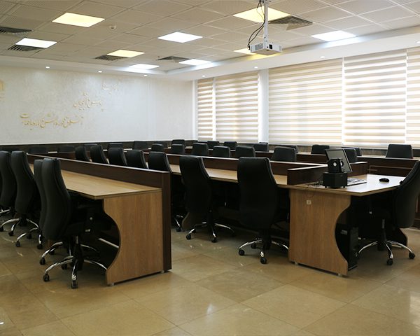 اتاق کنفرانس علوم پزشکی وارستگان