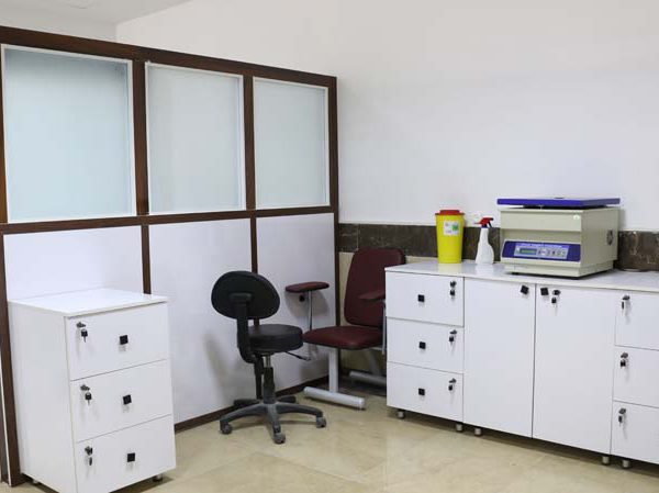 آزمایشگاه کارآموزی علوم پزشکی وارستگان