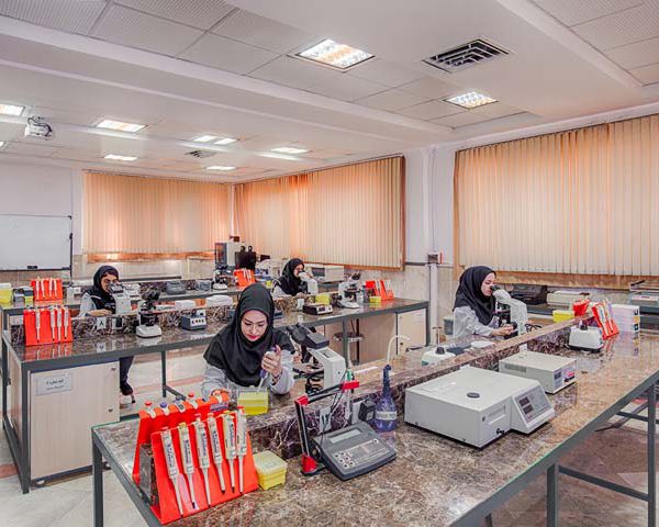 آزمایشگاه علوم پزشکی وارستگان