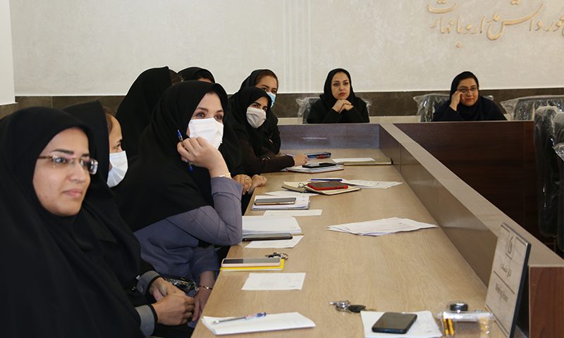 کارگاه کتابخوانی