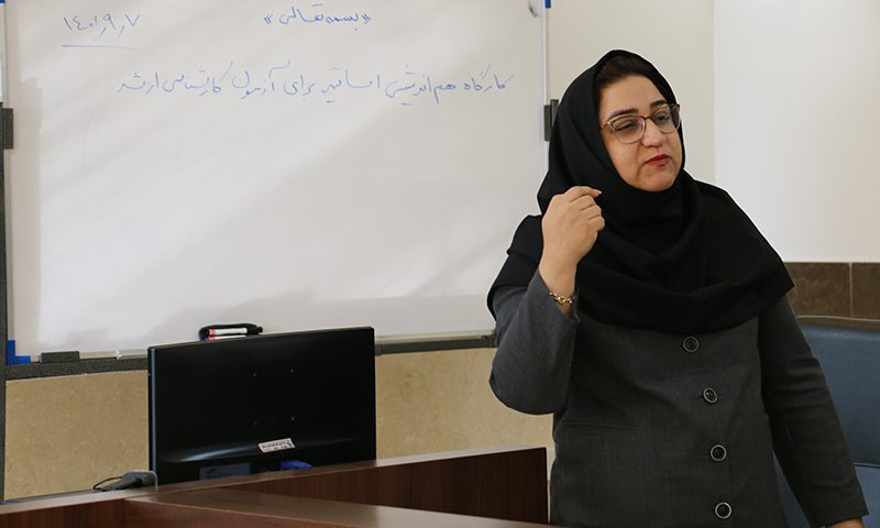 کارگاه هم اندیشی اساتید برای آزمون کارشناسی ارشد