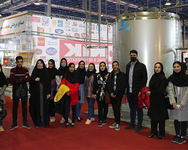 بازدید از نمایشگاه بین‌المللی صنایع غذایی به همت انجمن علمی صنایع غذایی علوم پزشکی وارستگان