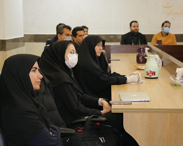 برگزاری جلسات هم اندیشی اساتید