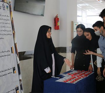 برپایی غرفه کانون همتایاران به مناسبت روز جهانی بدون دخانیات