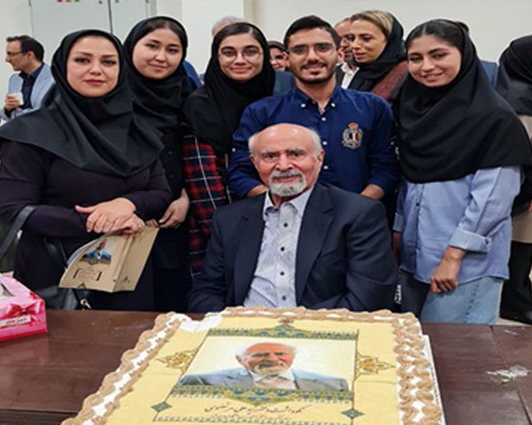 حضور اعضا هیئت علمی و دانشجویان گروه کنترل کیفی مواد غذایی درمراسم نکوداشت دکتر سیّد علی مرتضوی