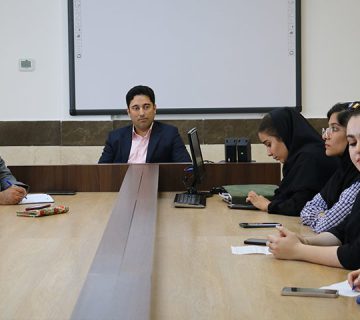 نشست صمیمانه ریاست و معاونت فرهنگی دانشجویی با دبیران کانون‌ها و انجمن‌ها
