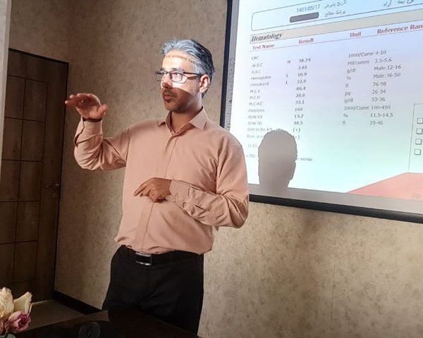 ارائه کیس ریپورت با عنوان "کم خونی در اثر بیماری های مزمن ACD "به زبان انگلیسی