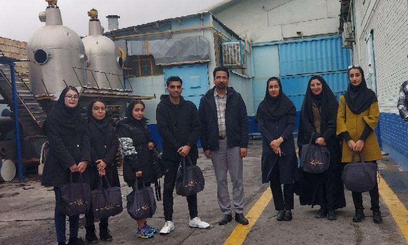بازدید دانشجویان کنترل کیفی و بهداشتی صنایع غذایی از کارخانه ایران چاشنی