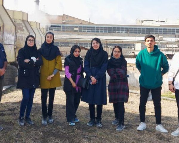 بازدید دانشجویان علوم پزشکی وارستگان از کارخانه قند شیرین مشهد