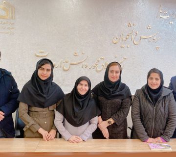 برگزاری آخرین جلسه گروه علوم آزمایشگاهی در سال 1402