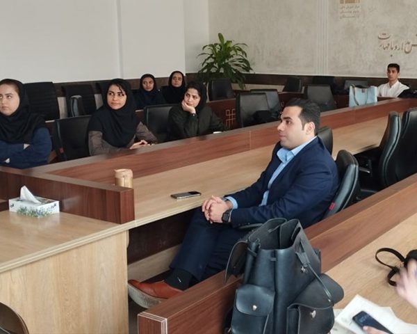 برگزاری جلسه کیس بالینی در درس کارآموزی درعرصه ۹۹۱ دانشجویان علوم آزمایشگاهی