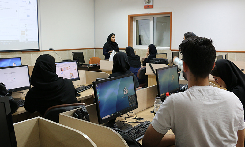 برگزاری کارگاه آموزشی ساخت لینکدین حرفه‌ای بصورت عملی