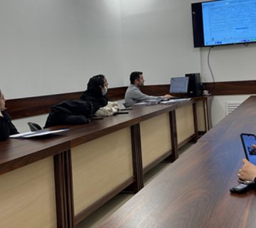 Health service management students visit Velayat Hospital