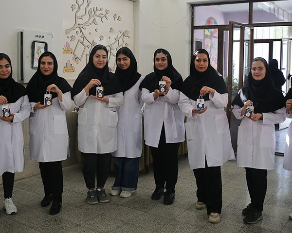 آگاه سازی دانش‌آموزان درباره اهمیت تغذیه سالم