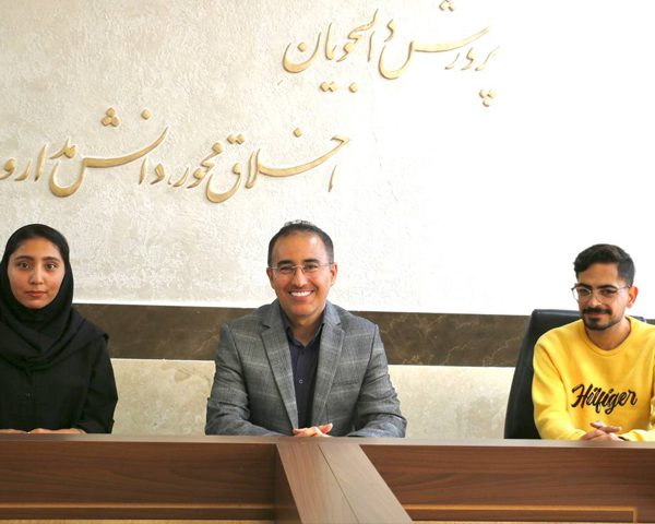 هفتمین جلسه ژورنال کلاب گروه فناوری اطلاعات سلامت وارستگان