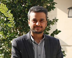 دکتر عادل