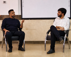 نشست انتقال تجربه «نحوه تأسیس آزمایشگاه در رشته علوم آزمایشگاهی»